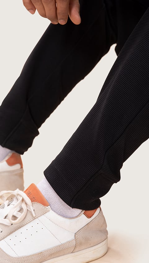 Damensch Statement Textured Jogger Stern Black