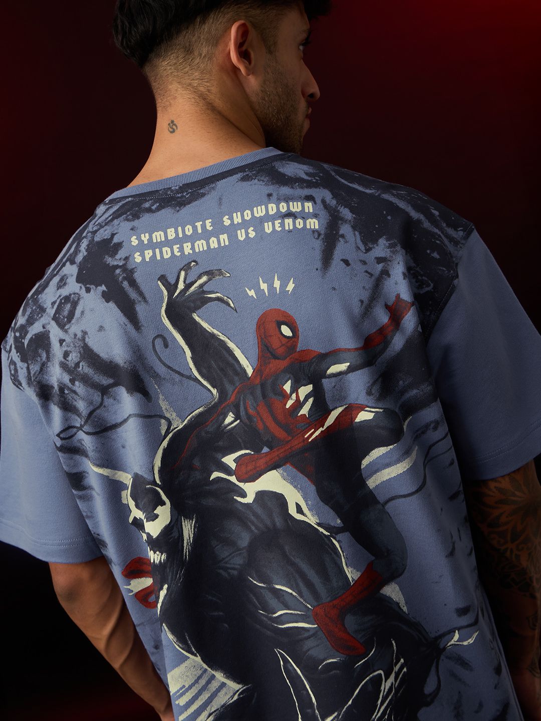 Marvel: Spider-Man Vs Venom Oversized Tshirt