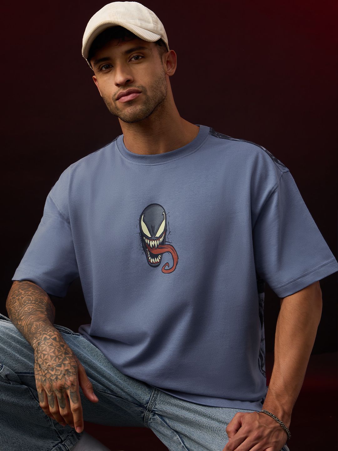 Marvel: Spider-Man Vs Venom Oversized Tshirt