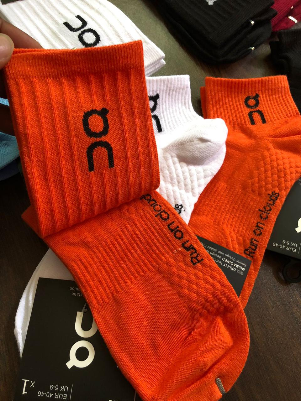 On Running Logo Socks  - Ankle length Pck of 3